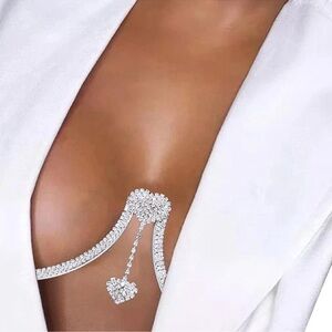 Chest Bracket Chain Trendy Crystal Heart Pendant Chest Bracket Bra Chain Sexy